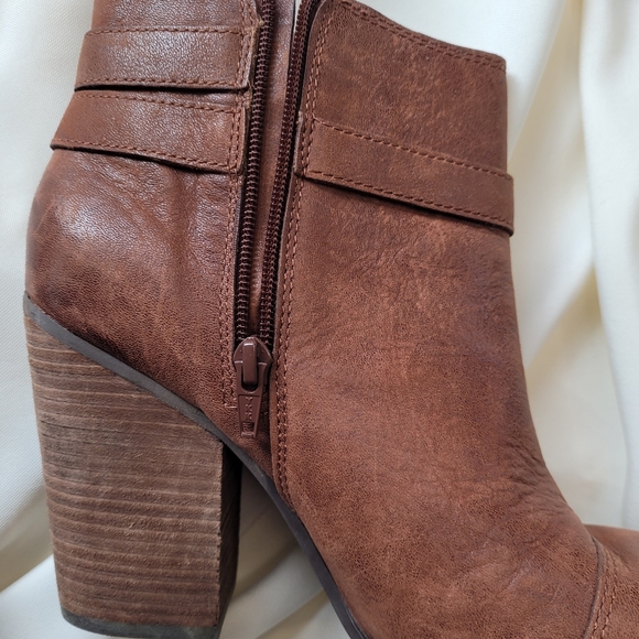 Lucky Brand Laureen Brown Leather Heeled Ankle Booties Side Zipper Size 10 M - Picture 8 of 9
